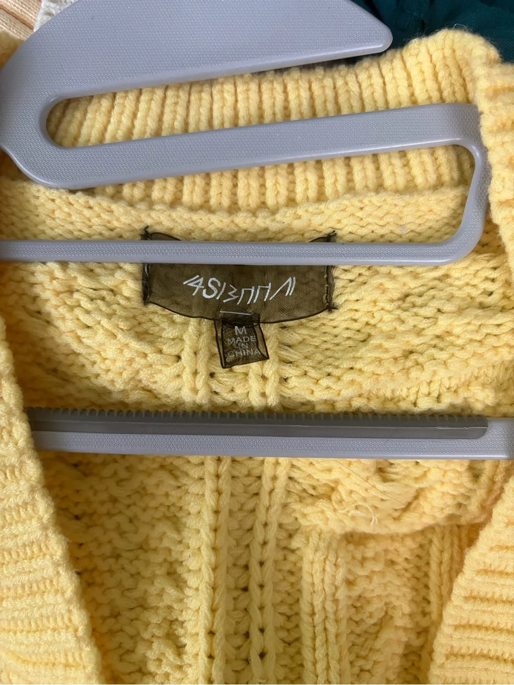 4SI3NNA Pale Yellow Cable Knit Button Front Sweater Vest